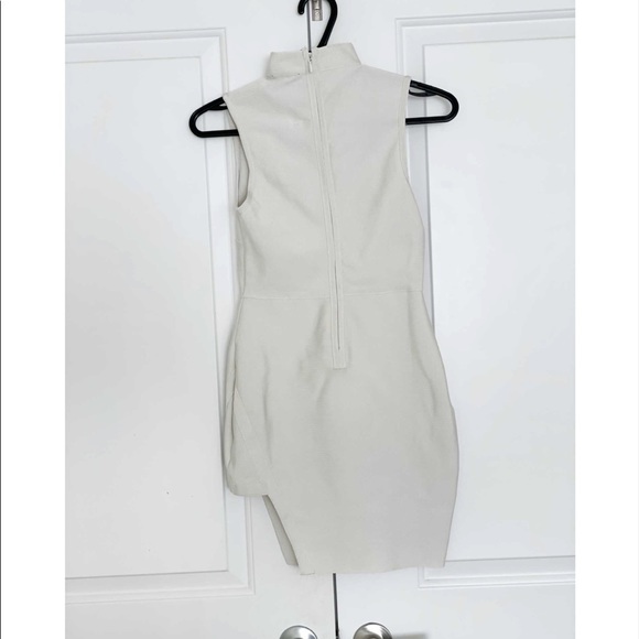 🔥Missguided White Choker V Neck Bandage Dress - Picture 3 of 4